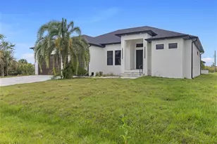 15381 Alsask Cir, Port Charlotte, FL 33981 - Photo 12