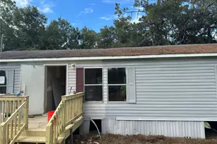 12955 SE 4th Pl, Silver Springs, FL 34488 - Photo 2