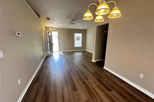 9 Cedar Cir, Ocala, FL 34472 - Photo 2