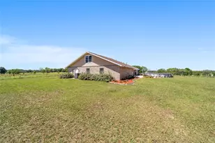 19355 SW 25th Pl, Dunnellon, FL 34431 - Photo 22