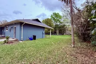 215 NW 8th St, Williston, FL 32696 - Photo 6