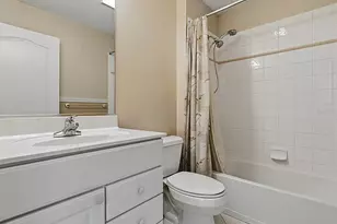 17037 SE 76th Creekside Cir, The Villages, FL 32162 - Photo 20