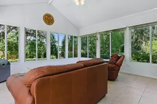 17037 SE 76th Creekside Cir, The Villages, FL 32162 - Photo 32