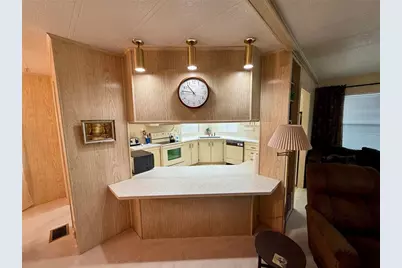 6571 NE 1st Place, Ocala, FL 34470 - Photo 4