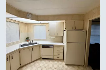 6571 NE 1st Place, Ocala, FL 34470 - Photo 8