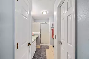 1104 San Bernardo Rd, The Villages, FL 32162 - Photo 20