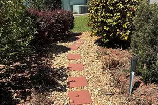 19433 SW 82nd Pl Rd, Dunnellon, FL 34432 - Photo 8