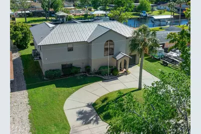 2050 NW 18th Street, Crystal River, FL 34428 - Photo 2