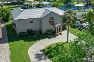 2050 NW 18th St, Crystal River, FL 34428 - Photo 2