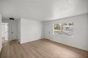 411 NE 26th Ct, Ocala, FL 34470 - Photo 2