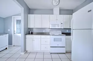 121 Bates Ave SE, Winter Haven, FL 33880 - Photo 10