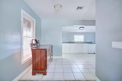 121 Bates Avenue SE, Winter Haven, FL 33880 - Photo 8