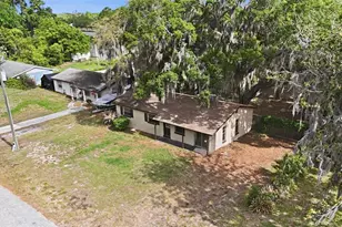 10829 Margaret Dr, Tavares, FL 32778 - Photo 40