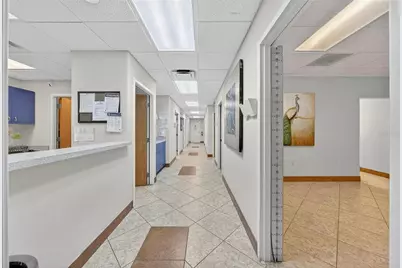 501 E North Boulevard, Leesburg, FL 34748 - Photo 4