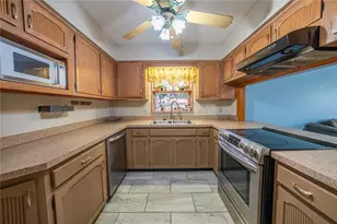 12 Spring Lake Way, Ocala, FL 34472 - Photo 32