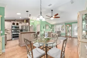 1075 Napier Ct, The Villages, FL 32162 - Photo 22