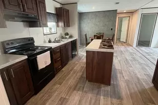 8330 NE 113 Ln, Bronson, FL 32621 - Photo 4