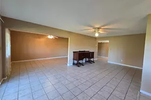 582 Fairways Cir, Ocala, FL 34472 - Photo 4