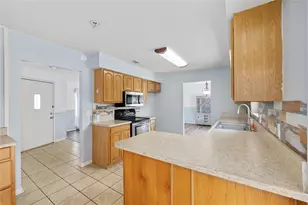 2130 NE 9th St, Ocala, FL 34470 - Photo 18