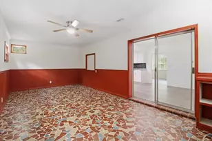 24576 NW Falcon Ave, Dunnellon, FL 34431 - Photo 28