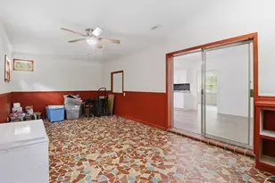 24576 NW Falcon Ave, Dunnellon, FL 34431 - Photo 30
