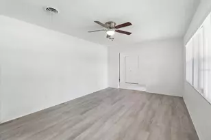 24576 NW Falcon Ave, Dunnellon, FL 34431 - Photo 16