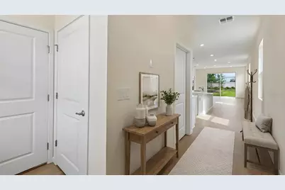 8605 Pinecrest Trail, Wildwood, FL 34785 - Photo 2