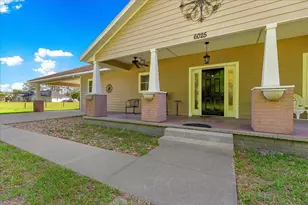 6025 NE 19th Ct, Ocala, FL 34479 - Photo 2