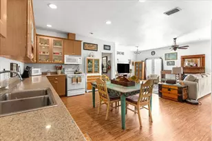 6025 NE 19th Ct, Ocala, FL 34479 - Photo 16