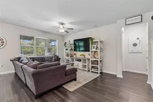 7604 Pool Compass Loop, Wesley Chapel, FL 33545 - Photo 10