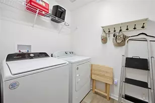 2910 Monument Wy, The Villages, FL 32163 - Photo 26