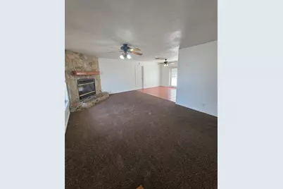 4250 NE 2nd Court, Ocala, FL 34479 - Photo 2