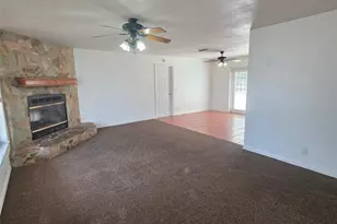 4250 NE 2nd Ct, Ocala, FL 34479 - Photo 2