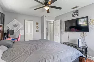 911 Jacaranda Dr, Lady Lake, FL 32159 - Photo 14