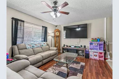 911 Jacaranda Drive, Lady Lake, FL 32159 - Photo 2