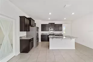 5051 Stokes Wy, Wildwood, FL 34785 - Photo 14