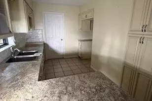 2161 NE 38th St, Ocala, FL 34479 - Photo 4