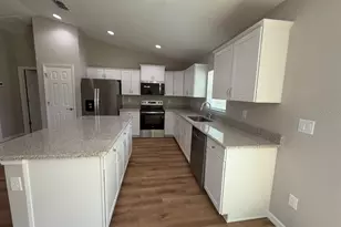 13756 SW 102nd Pl, Dunnellon, FL 34432 - Photo 2