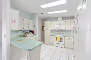 1116 W Boone Ct, Lady Lake, FL 32159 - Photo 24