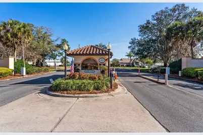 1116 W Boone Court, Lady Lake, FL 32159 - Photo 4