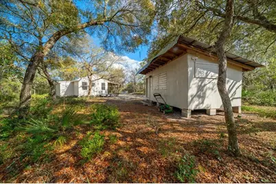 15605 NE 236th Street, Fort Mc Coy, FL 32134 - Photo 10