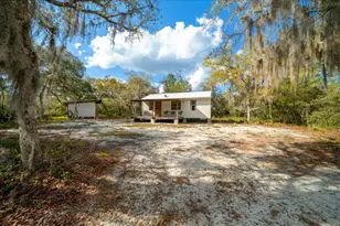 15605 NE 236th St, Fort Mc Coy, FL 32134 - Photo 2
