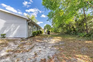 10891 SW 89th Ave, Ocala, FL 34481 - Photo 2