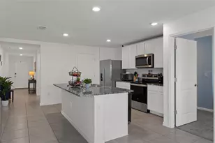 477 W Fairways View Dr, Beverly Hills, FL 34465 - Photo 10