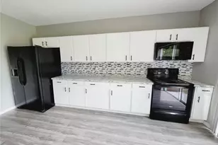 317 Azincourt Ln, Kissimmee, FL 34759 - Photo 16