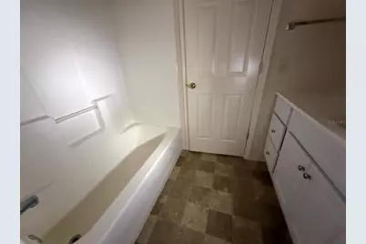 17412 SE 81st Newberry Court, The Villages, FL 32162 - Photo 10