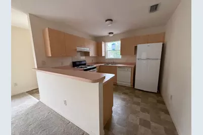 17412 SE 81st Newberry Court, The Villages, FL 32162 - Photo 4