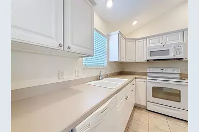 2530 Foxbridge Terrace, The Villages, FL 32162 - Photo 14