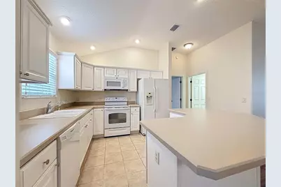2530 Foxbridge Terrace, The Villages, FL 32162 - Photo 14