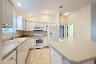 2530 Foxbridge Terrace, The Villages, FL 32162 - Photo 14